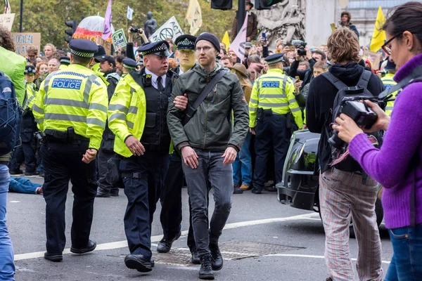Londres, Inglaterra 11 de octubre de 2019: Protestas contra la rebelión de extinción — Foto de Stock