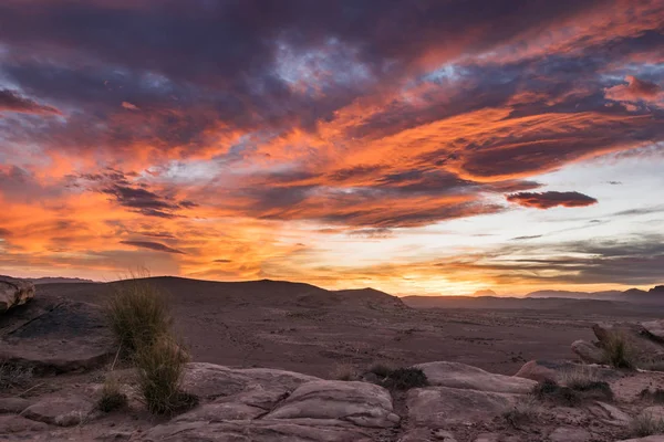 Günbatımı taş çöl, Talsint, Fas