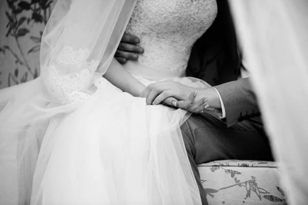 Bride Groom Sitting Beautiful Couch Gazebo Garden Holding Hands White — Stock Photo, Image