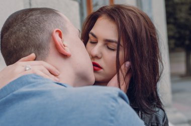 Şehirlerde aşıklar