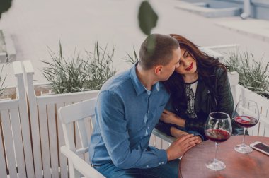 Şehirlerde aşıklar