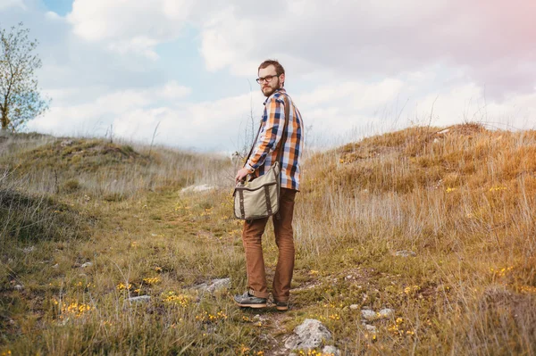 Killen med hunden. — Stockfoto