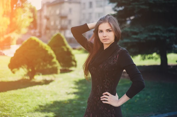 Dame auf Spaziergang — Stockfoto