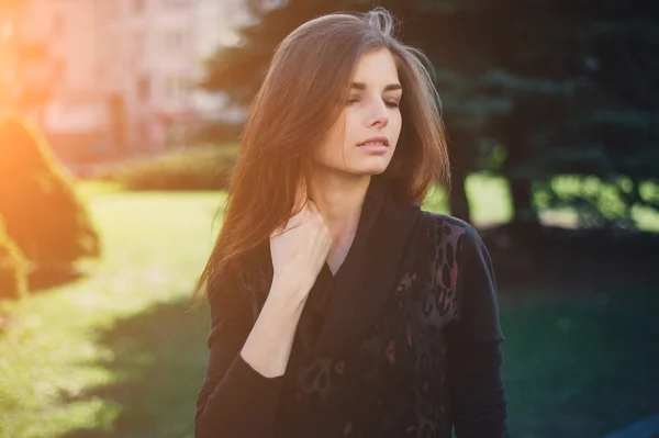 Lady for a walk — Stock Photo, Image