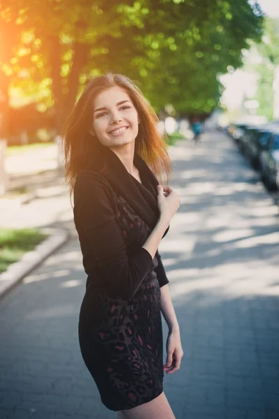 Lady for a walk — Stock Photo, Image