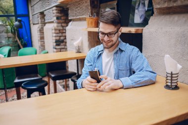 seven çift bir Café