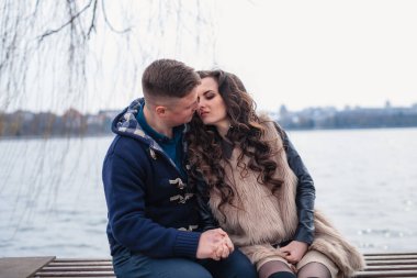 kaç bahar aşk içinde