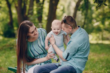 Aile bir yürüyüş