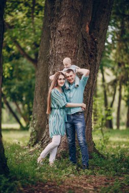 Aile bir yürüyüş