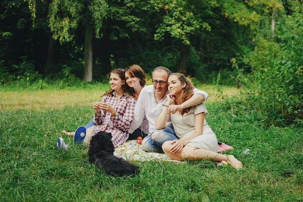 Família feliz HD — Fotografia de Stock