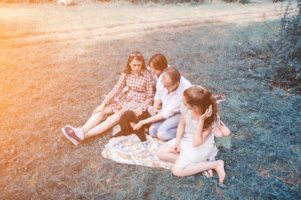 Familia feliz HD —  Fotos de Stock