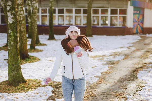 Par på en promenad — Stockfoto