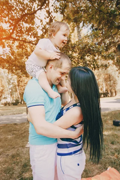 Glückliche Familie hd — Stockfoto