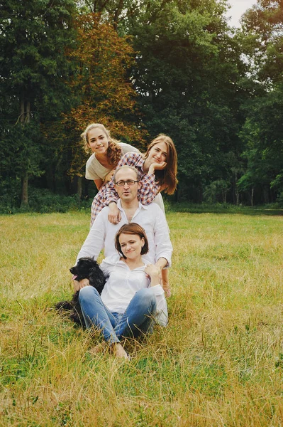 Lycklig familj Hd — Stockfoto