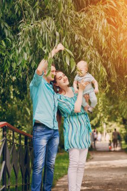 Aile bir yürüyüş