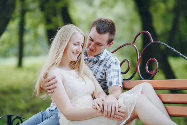 Pareja enamorada —  Fotos de Stock