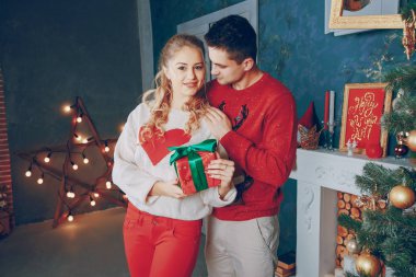 sevgi dolu çift Noel ağacı süsleme