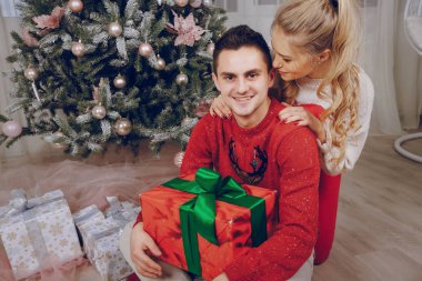 sevgi dolu çift Noel ağacı süsleme