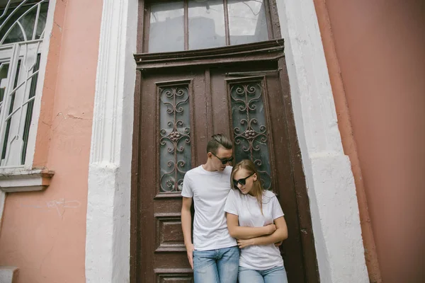 História de amor ao ar livre — Fotografia de Stock