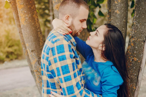 Liefde verhaal buitenshuis — Stockfoto