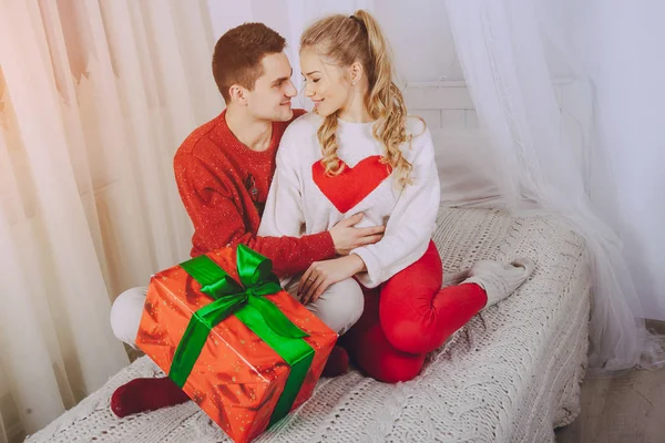 sevgi dolu çift Noel ağacı süsleme