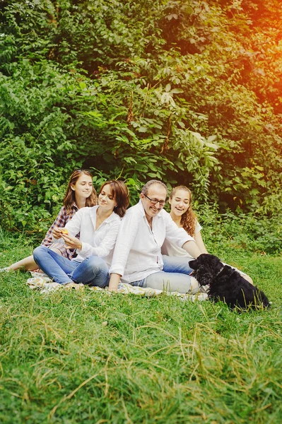 Família feliz HD — Fotografia de Stock