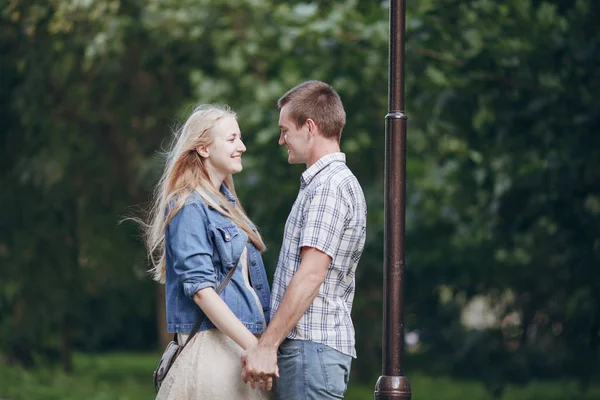 Couple amoureux — Photo