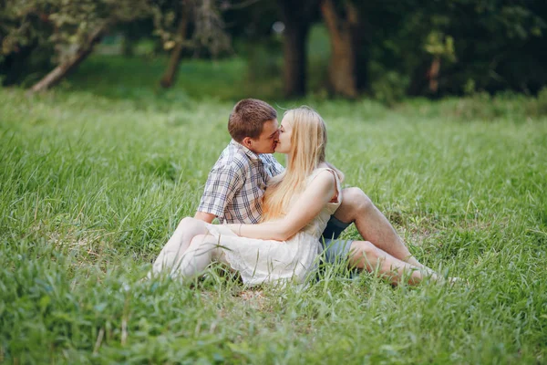 Verliebtes Paar — Stockfoto