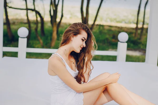 Two girls resting on the beach — Stock Photo, Image