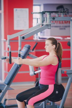 Spor kız bu spor ve jog üzerinde