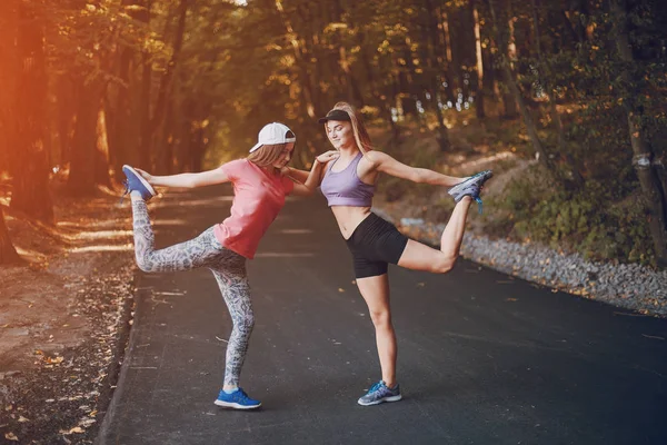 Kız açık havada spor