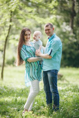 Aile bir yürüyüş