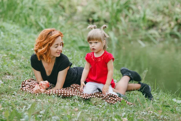 Maman et fille — Photo