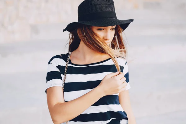 Menina de chapéu — Fotografia de Stock