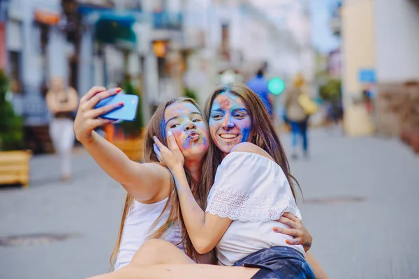 Kız boya — Stok fotoğraf