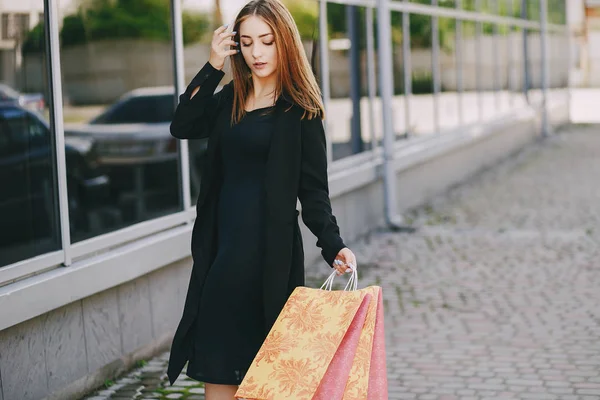 쇼핑 소녀 — 스톡 사진