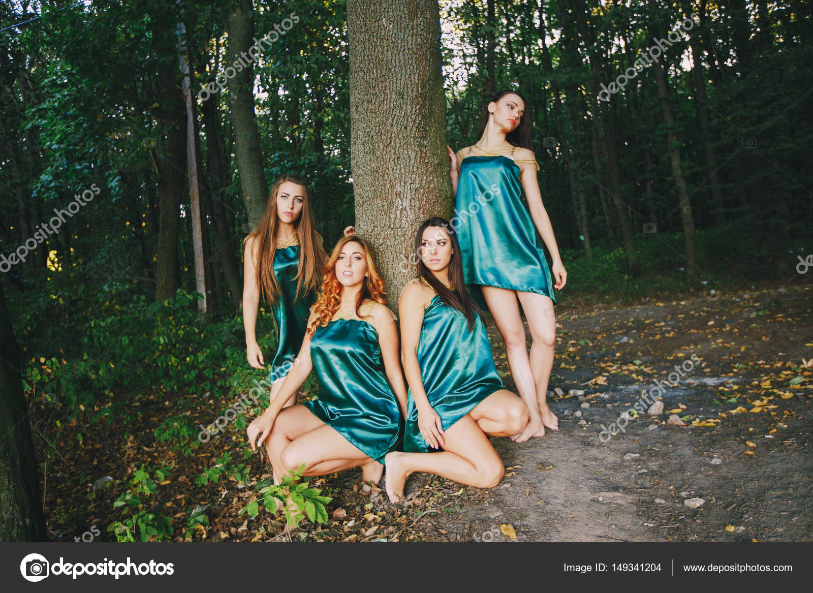 https://st3.depositphotos.com/8205786/14934/i/1600/depositphotos_149341204-stock-photo-girls-in-nature.jpg