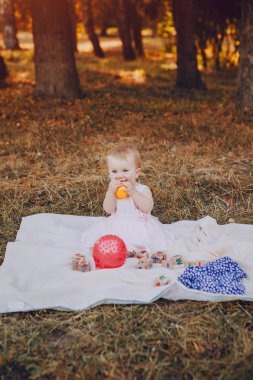 Güzel küçük kız.