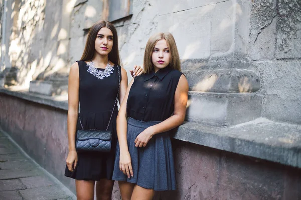 Zwei Mädchen hd — Stockfoto