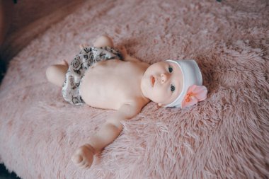 Bebek ile genç aile