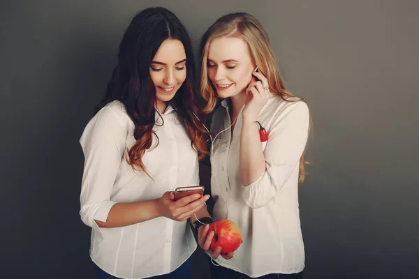 Dívky s ovocem — Stock fotografie