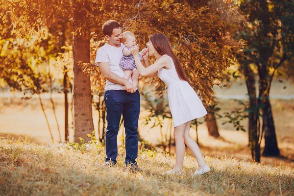 Family in park — Stock Photo, Image