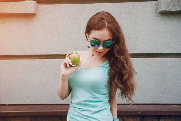 girl with fruit