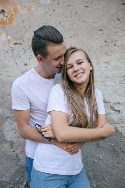 História de amor ao ar livre — Fotografia de Stock