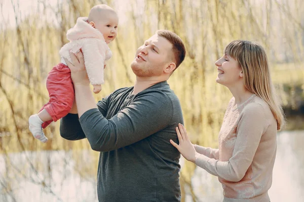 Aile bir yürüyüş