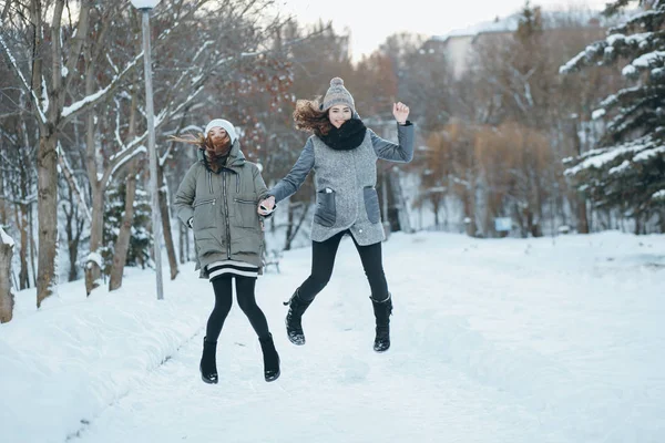 Le ragazze si divertono — Foto Stock