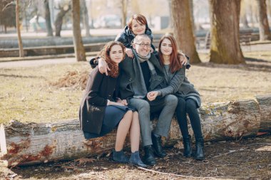 Aile bir yürüyüş