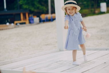 sevimli küçük kız