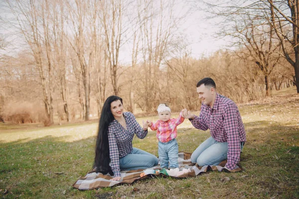 Family in a wood — Stock Photo, Image