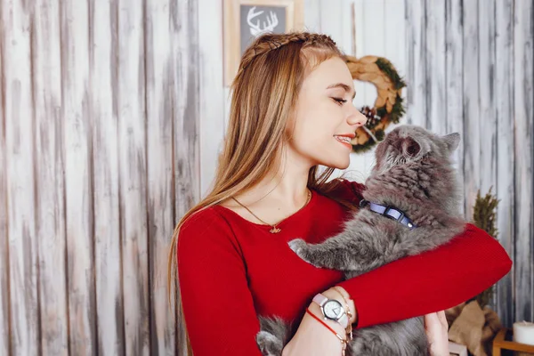 Little girl with cat